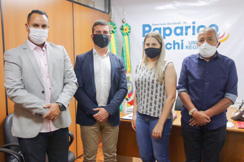 Vereadores entregam pedidos de emendas durante agenda em Porto Alegre