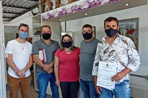 Vereadores fazem visita a empresas incentivadas pela administração municipal