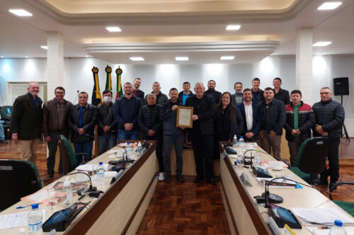 Câmara de Soledade realiza a entrega de Moção para o Missionário Éder Luiz Bacarol