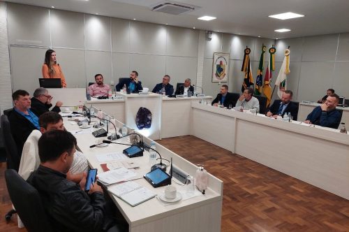 Vereadores aprovam três matérias durante sessão ordinária do dia 05/06