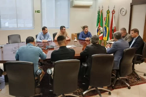 Presidente do Legislativo de Soledade participa de reunião no BRDE para buscar apoio ao setor pedrista