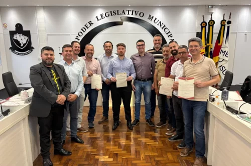 Câmara de Soledade aprova destinação de 11 veículos a entidades e secretarias municipais